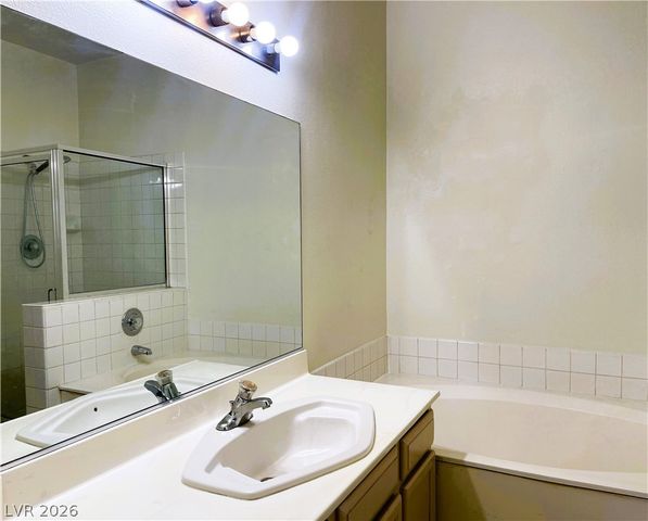 6820 San Ricardo Avenue 104, Las Vegas, NV 89146