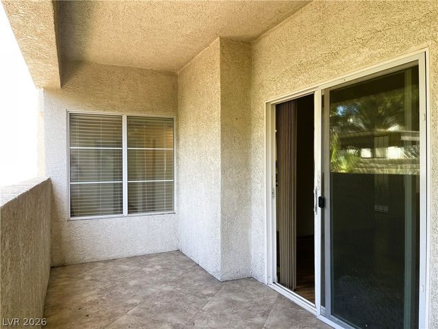 6820 San Ricardo Avenue 104, Las Vegas, NV 89146