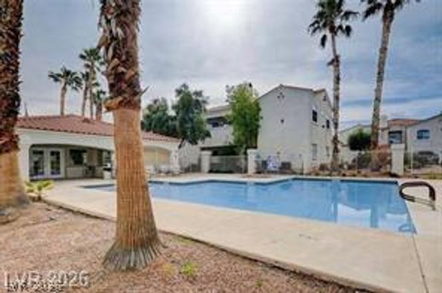 6820 San Ricardo Avenue 104, Las Vegas, NV 89146