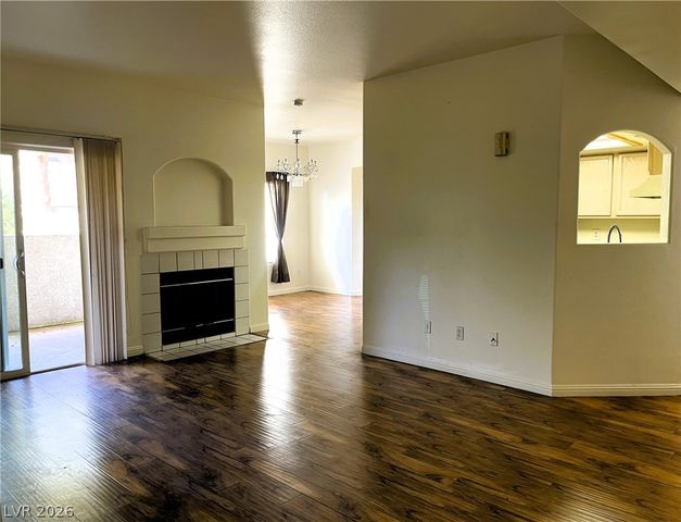 6820 San Ricardo Avenue 104, Las Vegas, NV 89146