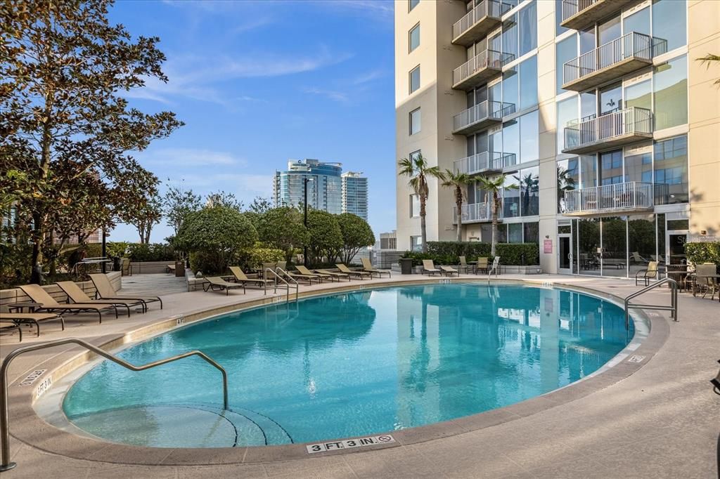Image 19 of property listing at 155 S COURT AVENUE 1613, Orlando, FL 32801
