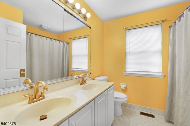 1734 Washington Valley, Greenwich Twp., NJ 08886