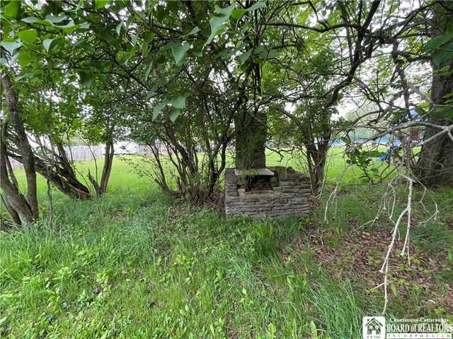 59 North Franklin Street, New Albion, NY 14719