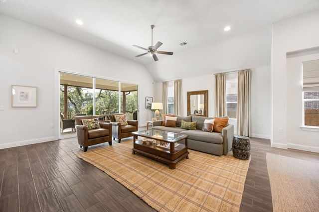 8902 Moccasin PATH, Austin, TX 78736