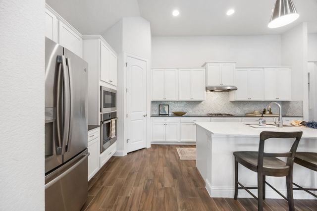 8902 Moccasin PATH, Austin, TX 78736