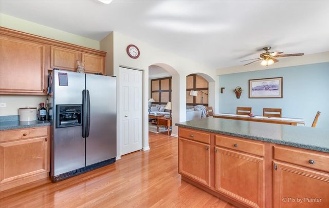 265 Birch Lane, St. Charles, IL 60175