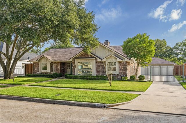 5739 Rutherglenn Drive, Houston, TX 77096