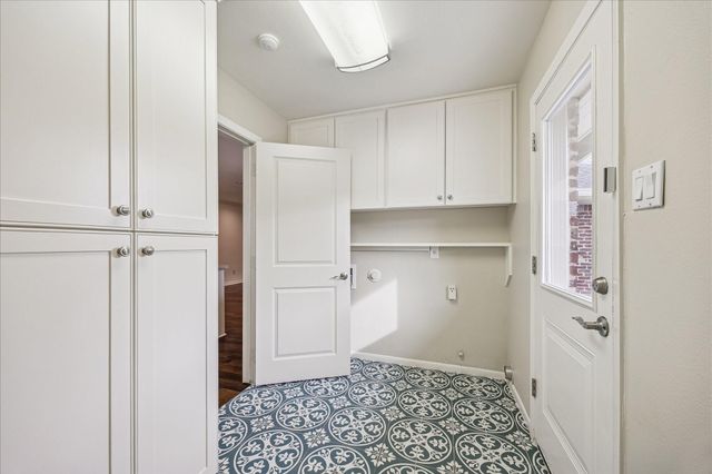 5739 Rutherglenn Drive, Houston, TX 77096