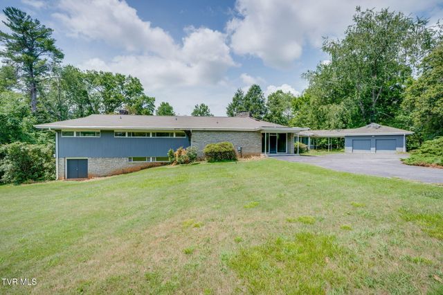 209 Maple Tree Drive, Bristol, TN 37620