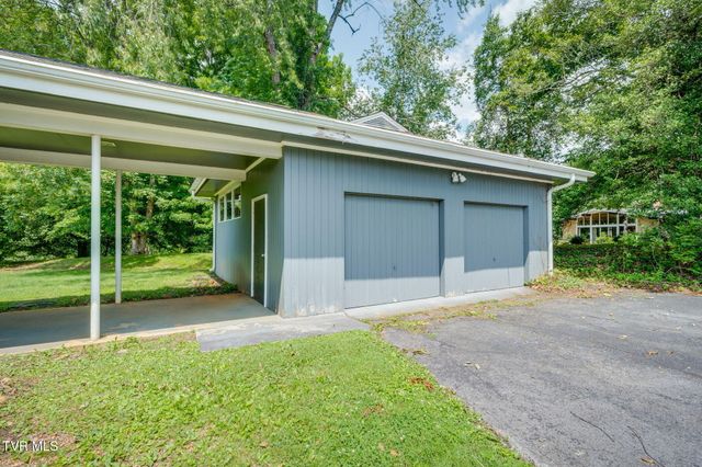 209 Maple Tree Drive, Bristol, TN 37620