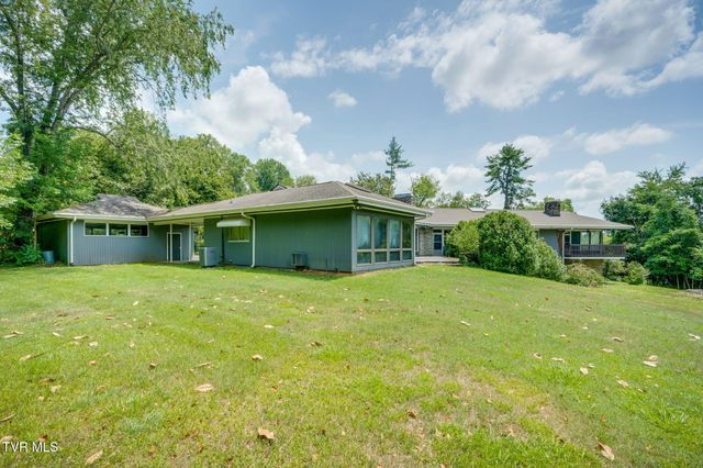 209 Maple Tree Drive, Bristol, TN 37620