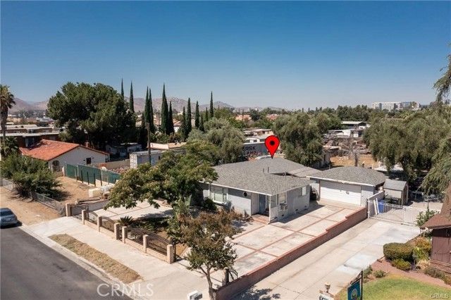 9838 Alder Avenue, Bloomington, CA 92316