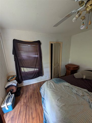 3402 Glenhaven Boulevard, Dallas, TX 75211