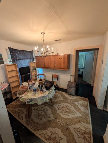 3402 Glenhaven Boulevard, Dallas, TX 75211