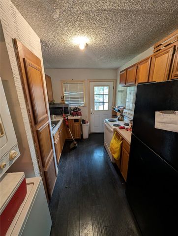 3402 Glenhaven Boulevard, Dallas, TX 75211