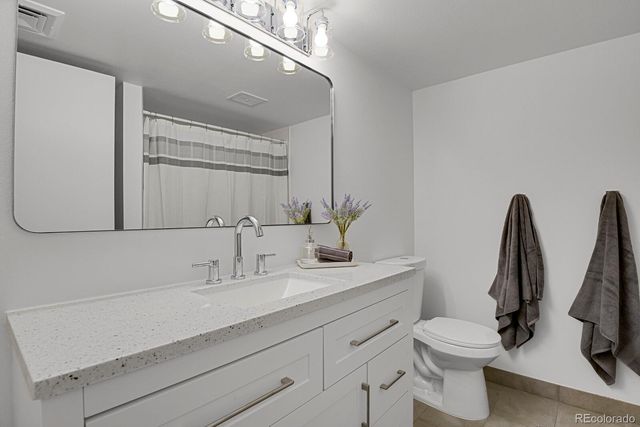 3369 S Monaco Street Parkway A, Denver, CO 80222