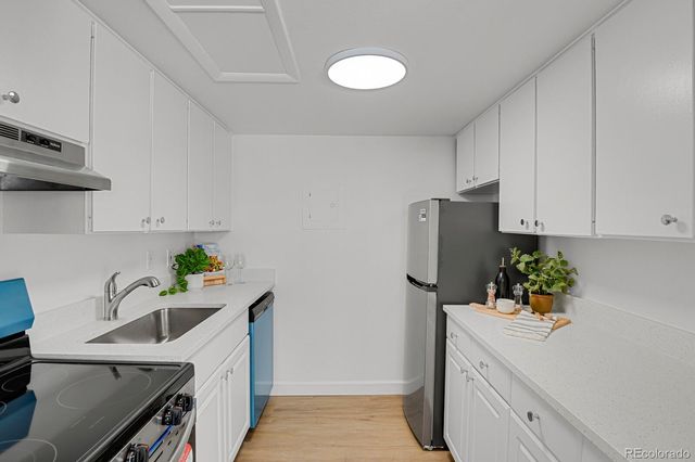 3369 S Monaco Street Parkway A, Denver, CO 80222