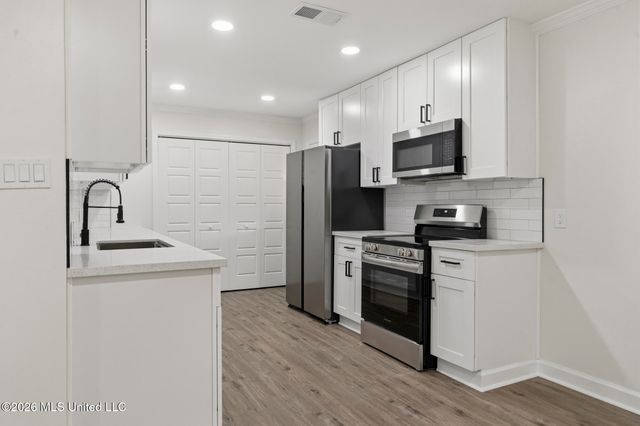 757 Canterbury Drive, Biloxi, MS 39532