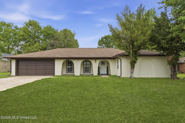 757 Canterbury Drive, Biloxi, MS 39532