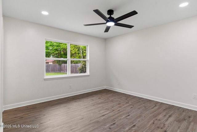 757 Canterbury Drive, Biloxi, MS 39532