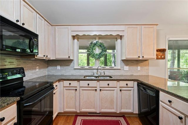 171 Yanoo Trace, Big Canoe, GA 30143