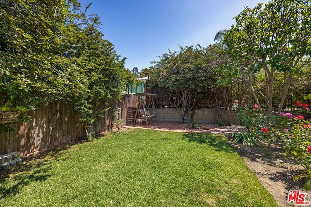 2411 St George Street, Los Angeles, CA 90027