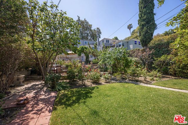 2411 St George Street, Los Angeles, CA 90027