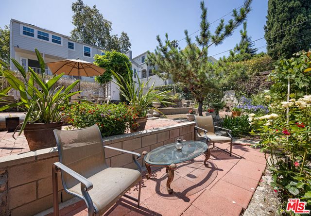 2411 St George Street, Los Angeles, CA 90027