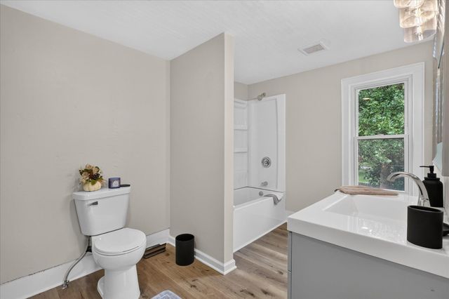 124 Washington Street, Sparta, MI 49345