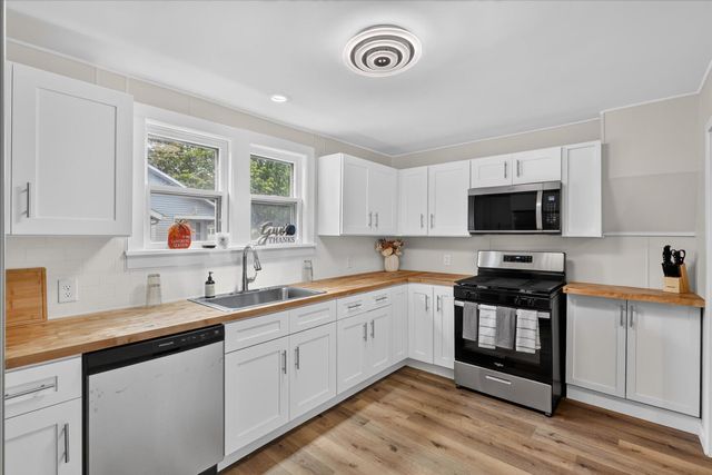124 Washington Street, Sparta, MI 49345