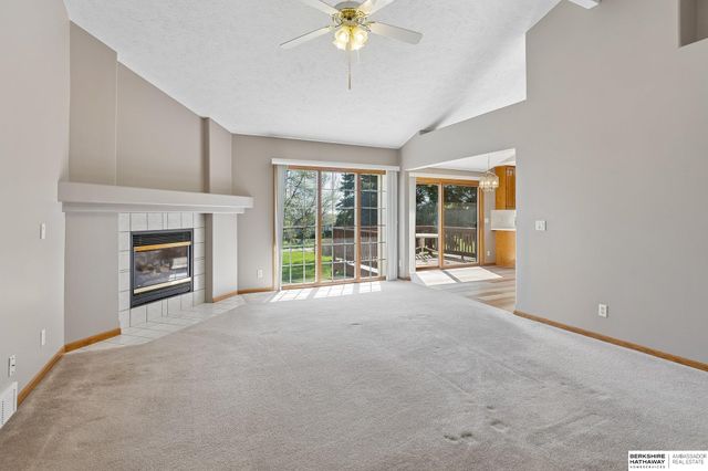 8141 S 69 Street, La Vista, NE 68128