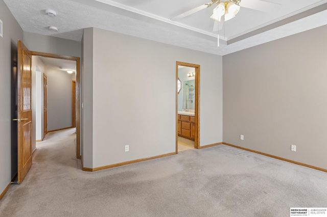 8141 S 69 Street, La Vista, NE 68128