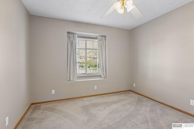 8141 S 69 Street, La Vista, NE 68128