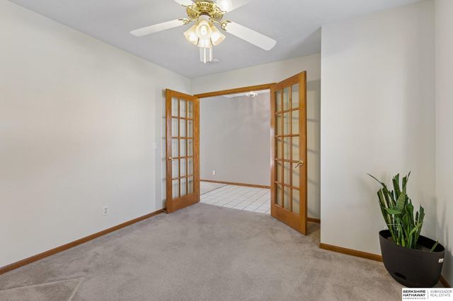 8141 S 69 Street, La Vista, NE 68128