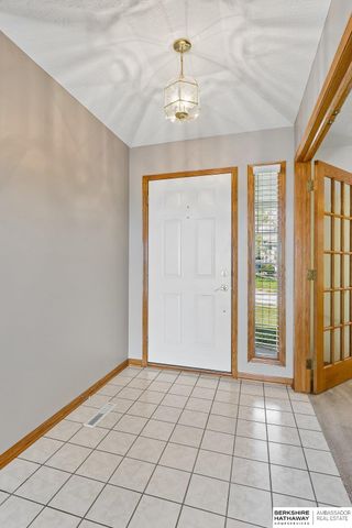 8141 S 69 Street, La Vista, NE 68128