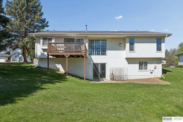 8141 S 69 Street, La Vista, NE 68128