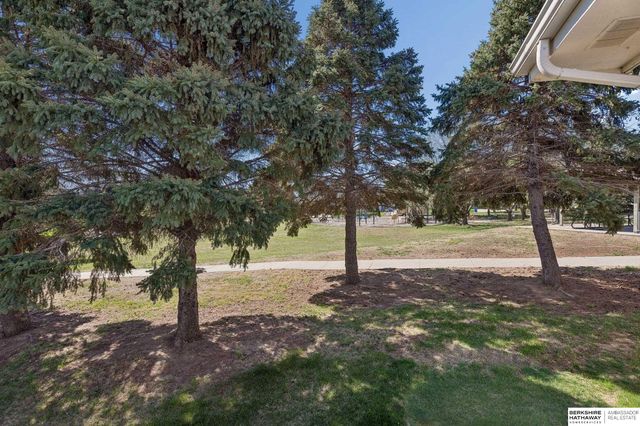 8141 S 69 Street, La Vista, NE 68128