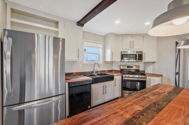 309 River Bluff Rd, Linden, TN 37096