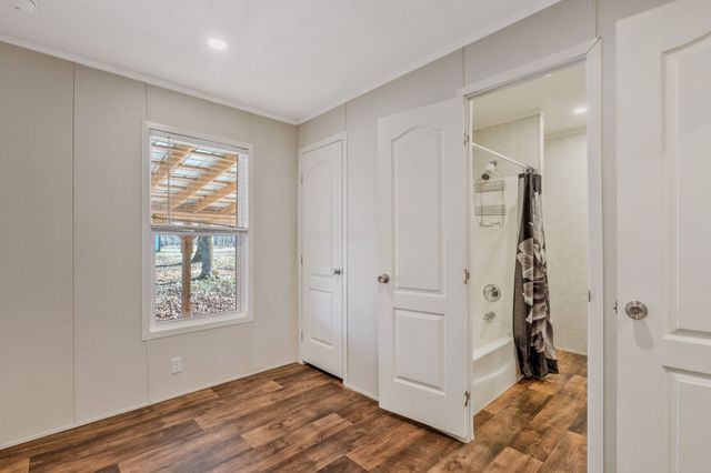 309 River Bluff Rd, Linden, TN 37096