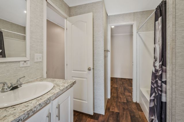 309 River Bluff Rd, Linden, TN 37096