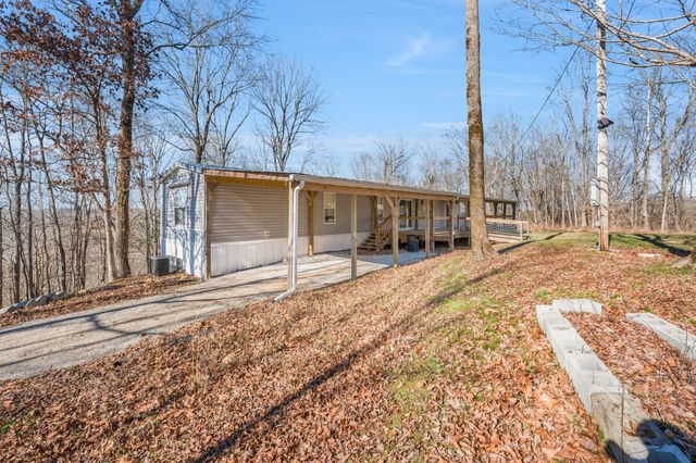 309 River Bluff Rd, Linden, TN 37096