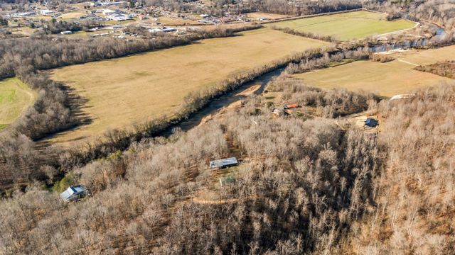 309 River Bluff Rd, Linden, TN 37096