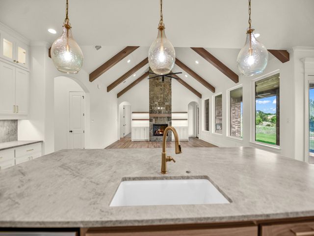 614 Hondo Crossing, Weatherford, TX 76087