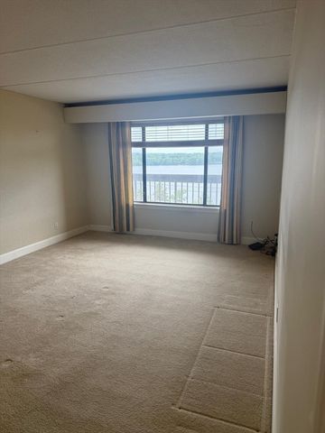 1500 Worcester Rd 426, Framingham, MA 01702