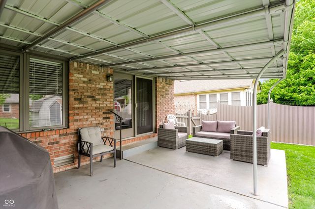 465 Lacy Drive, Greenwood, IN 46142