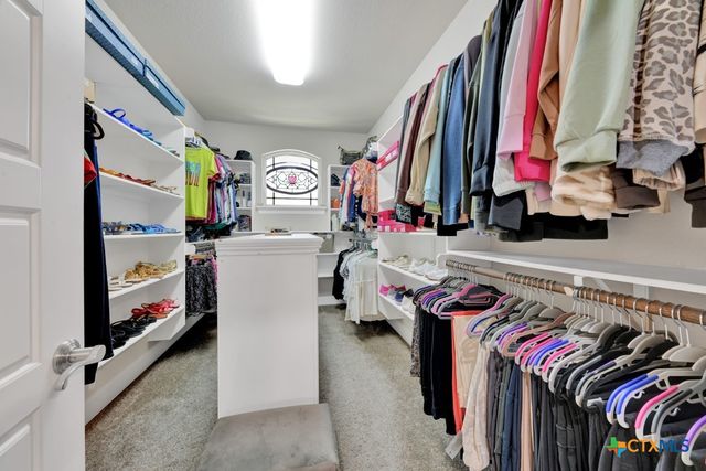 949 N Academy Avenue, New Braunfels, TX 78130