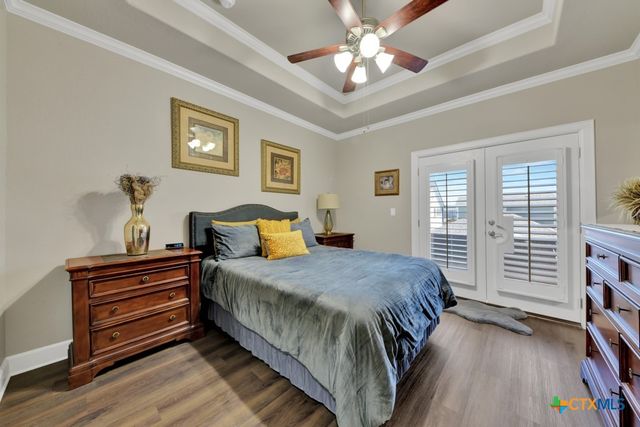 949 N Academy Avenue, New Braunfels, TX 78130