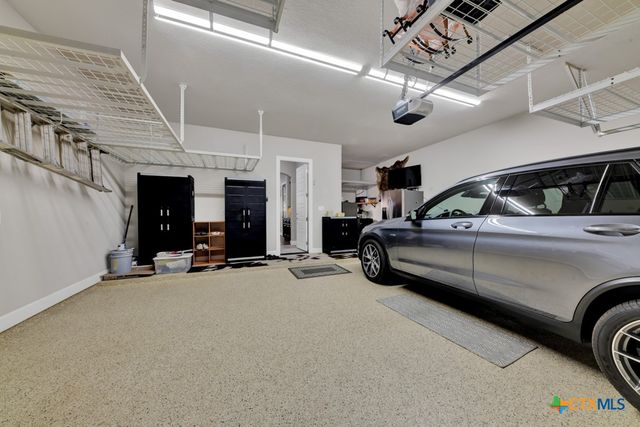 949 N Academy Avenue, New Braunfels, TX 78130