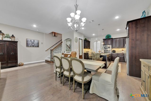 949 N Academy Avenue, New Braunfels, TX 78130