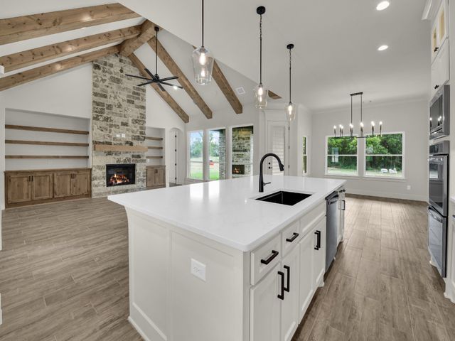 305 Wrangler Court, Weatherford, TX 76088